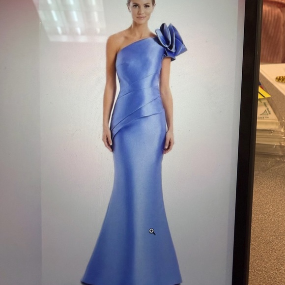Alexander By Daymor Dresses & Skirts - One-Shoulder Lavender Evening Gown with Floral Shoulder Detail